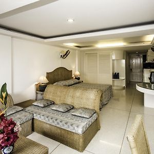 Standard Zimmer mit Kingsize-Bett